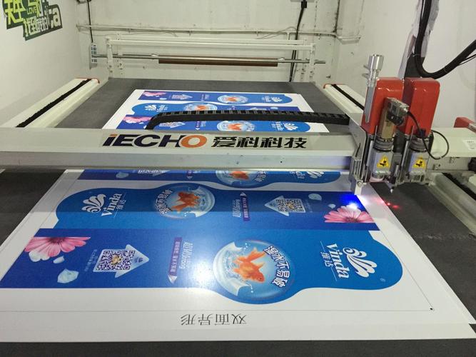 汪洋噴畫工廠設備*產品展示&mdash;對產品不斷創(chuàng)新的腳步我們永不停止 為客